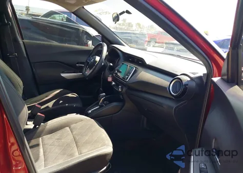 2018 Nissan Kicks Sv z USA, uszkodzony, nr VIN 3N1CP5CU9JL538689